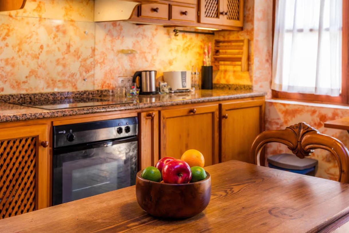 Vakantieboerderij Es Revellar Art - Adults Only